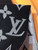 LV M77853 Louis Vuitton LV Essential Scarf  L60218
