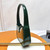 YSL 710318 MINI LE 5 À 7 IN Patent LEATHER Green