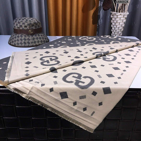 Gucci Scarves Designer Gucci Shawl Scarf 50027