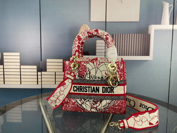 Dior M0565 Medium Lady D-Life Bag Multicolor Butterfly Embroidery