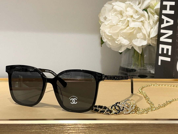 Chanel 5493 Rectangle Sunglasses C83135