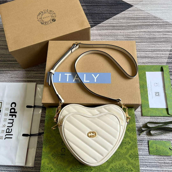 Gucci 751628 Interlocking G Mini Heart Shoulder Bag White