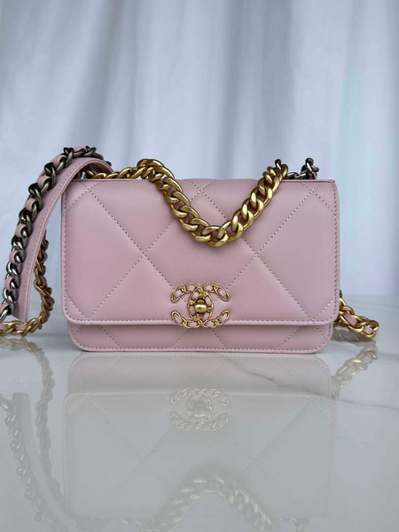 Chanel AP3267 19 Wallet on Chain Woc Shiny Lambskin Pink