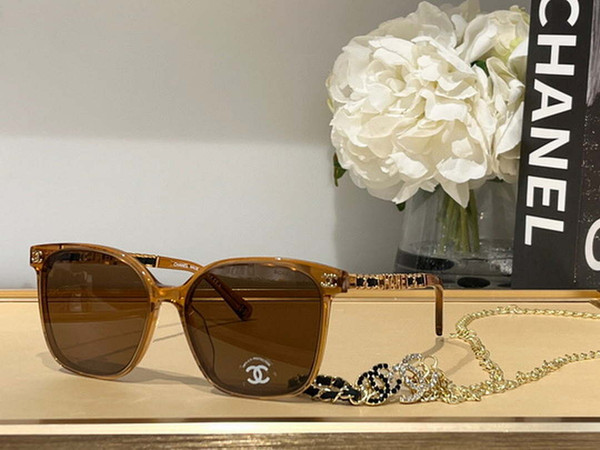 Chanel 5493 Rectangle Sunglasses C83126