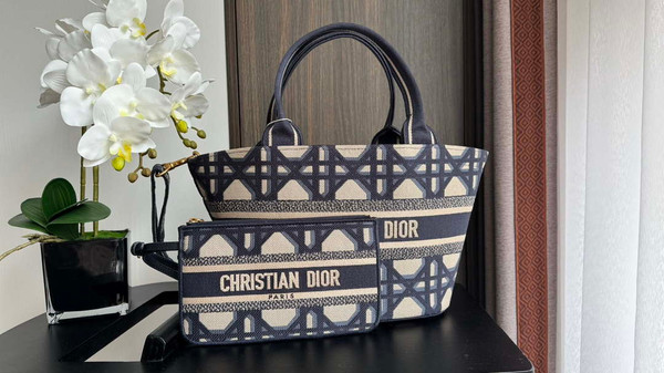 Dior M1328 Hat Basket Bag White and Blue with Gold-Tone Macrocannage Embroidery