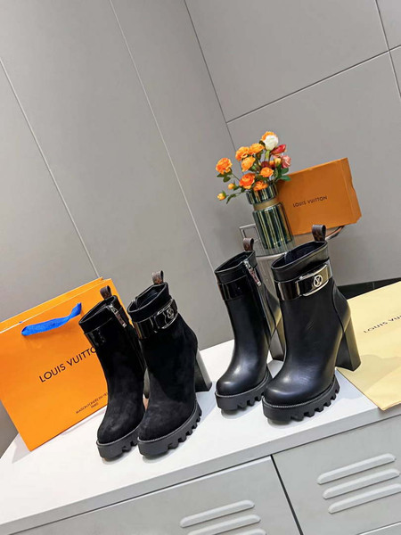 Louis  Vuitton Women's Shoes 1AA0O8 Star Trail Ankle Boots 2022 Collection  001