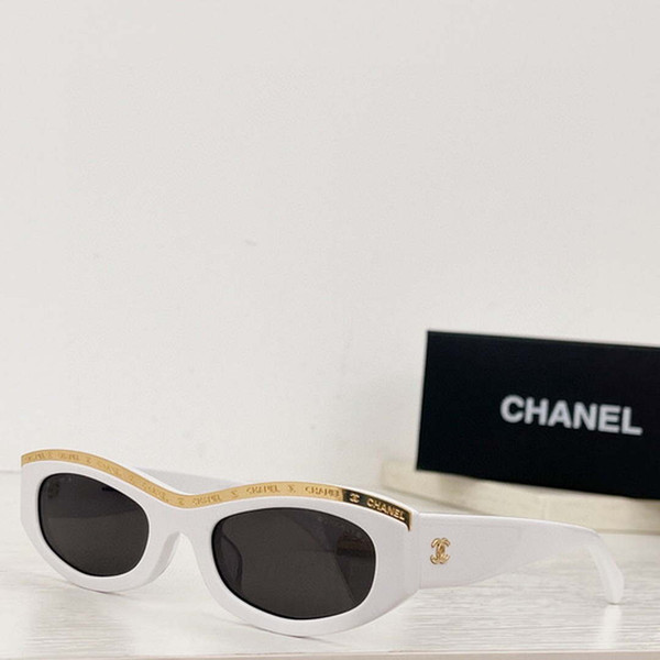 Chanel 5493 Rectangle Sunglasses C83137