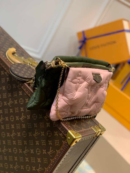 LV M58977 Louis Vuitton Maxi Multi Pochette Accessoires Bag M58980 Green and Pink