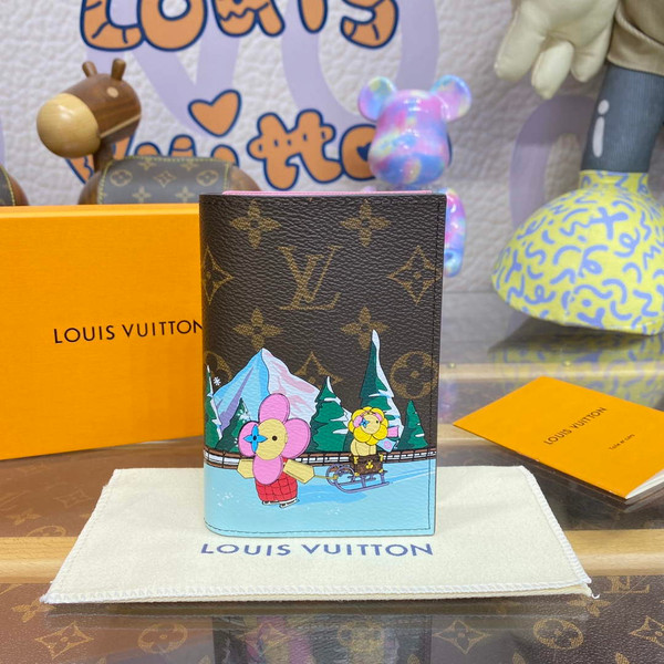 LV M82621 Louis Vuitton Passport Cover Pink