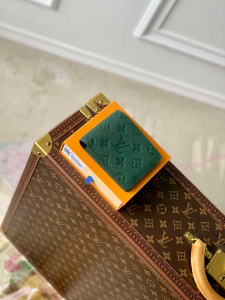 LV M83055 Louis Vuitton Multiple Wallet Forest Green