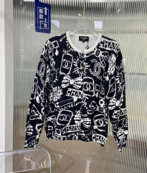 Chanel Women's Fashion Clothing Sweater CC69151