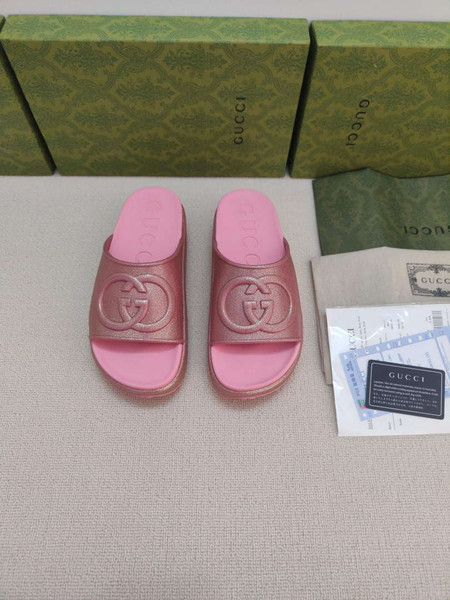 Gucci 692845 Women's Slide With Interlocking G G38262