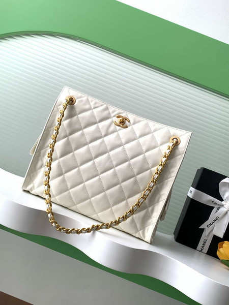 Chanel AS5303 Hobo Lambskin & Gold-Tone Metal White