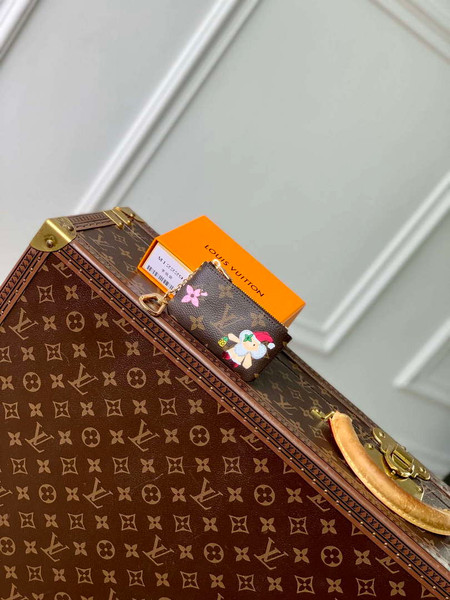 LV M12217 Louis Vuitton Key Pouch