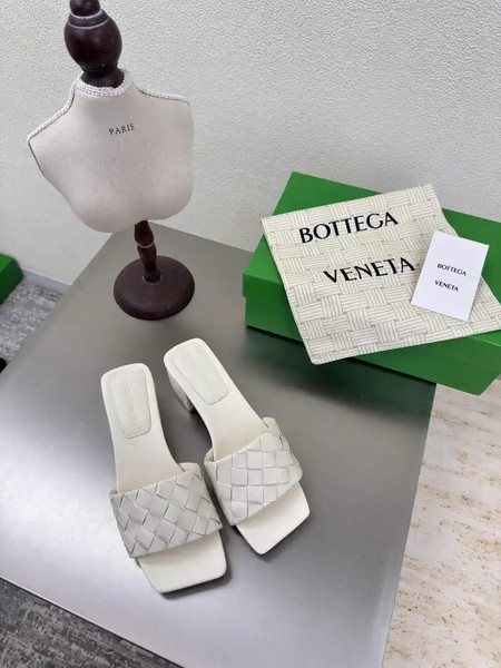 BV 838098V2ED01000 Bottega Veneta Parco Mule Shoes BV5814