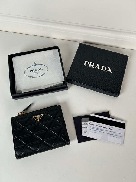 Prada Small leather wallet 1ML050 Black