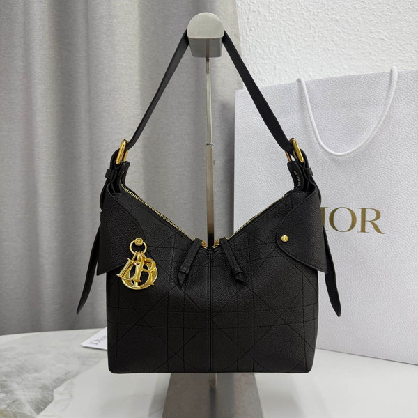 Dior M2845 Small Dior Voyage Bag Black Flat Macrocannage Grained Calfskin