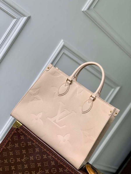LV M14255 Louis Vuitton OnTheGo MM Bag Sand