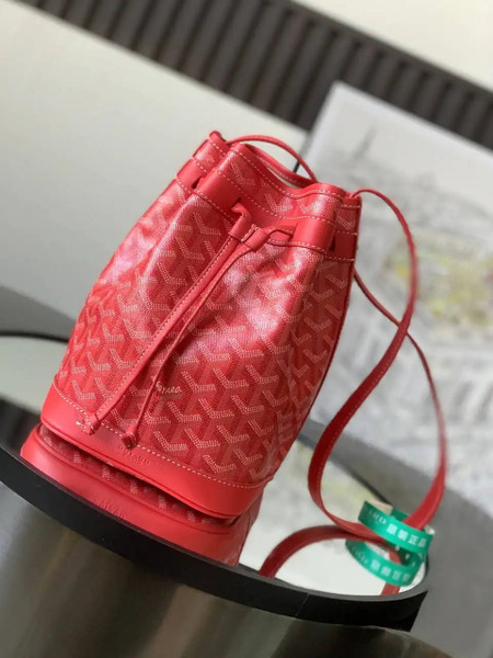 Goyard PEFLOTPMLTY01CL03P Petit Flot Bucket Bag Gy9006