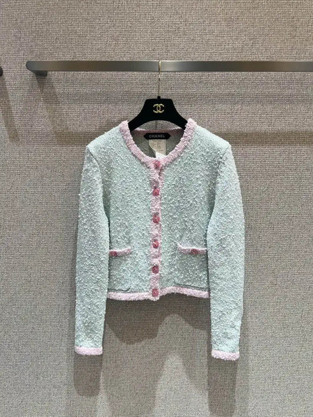 Chanel Women's single-breasted knitted cardigan coat  C62306