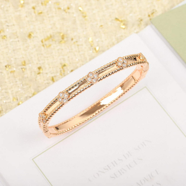 Van Cleef Arpels Bangle VCA Bracelet Jewelry V80283