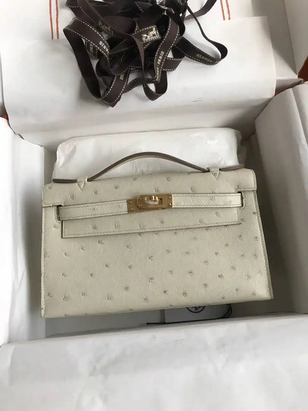 Hermes Kelly Pouchette Ostrich Leather clutch bag Silver H230306