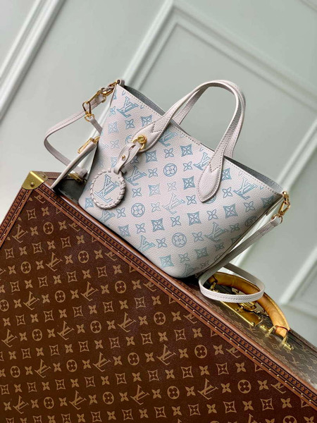 LV M12088 Louis Vuitton Blossom PM Mahina Leather Bag Brume Gray