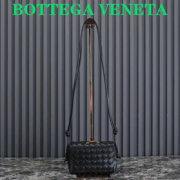 Bottega Veneta BV 680254 Mini Loop Camera Bag Black