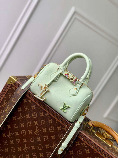 LV M24605 Louis Vuitton SPEEDY 18 LV&I Calf Leather Handbag Matcha Green