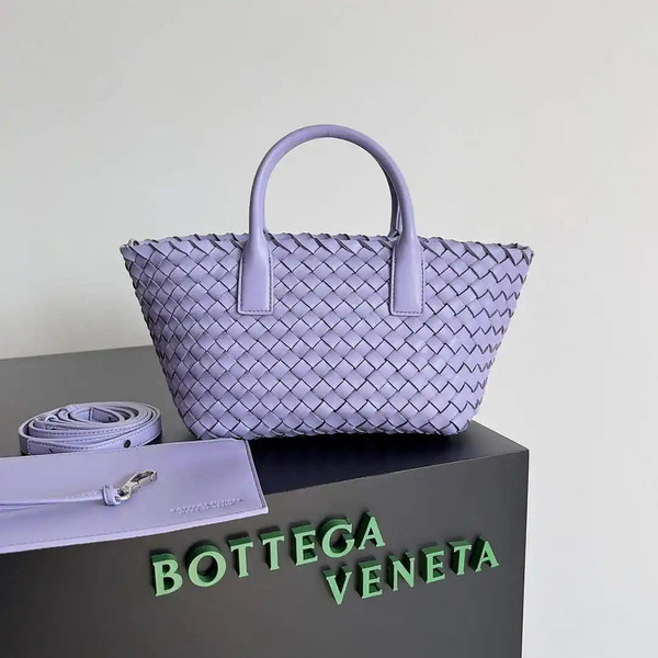Bottega Veneta BV 709464V1OW18425 Mini Cabat Bag BV80011