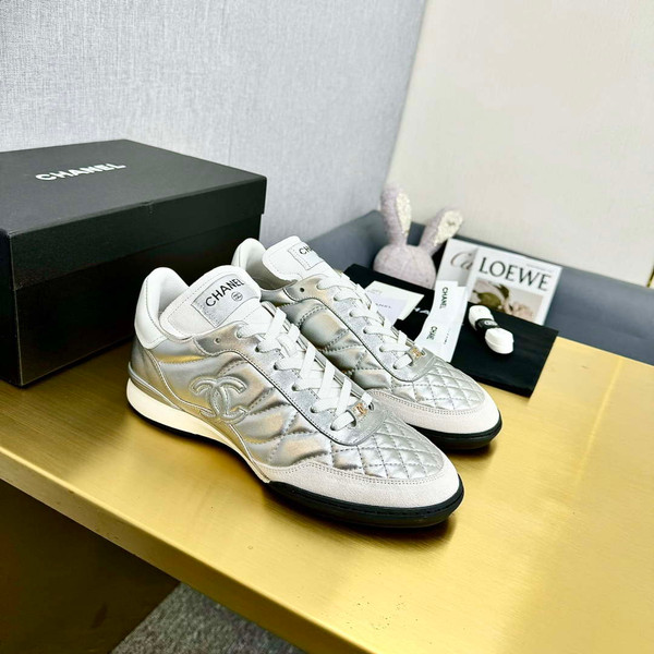 Chanel G39066 Women's 24B Trainer Lambskin Sneaker C912461