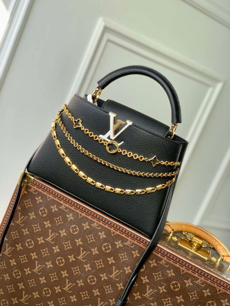 LV M12345 Louis Vuitton Capucines MM Handbag Black