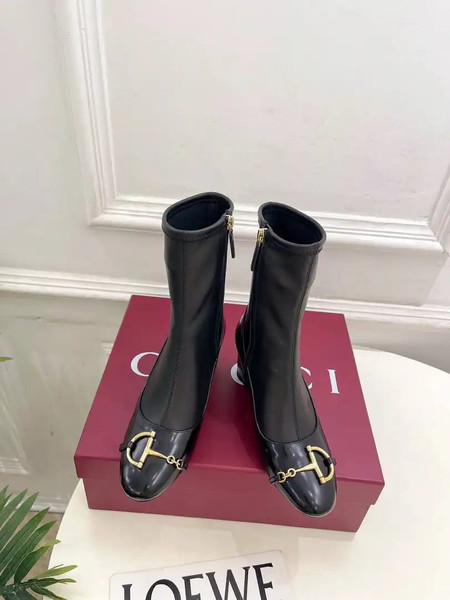Gucci Women Classic horsebit chunky heel ankle boots G77361