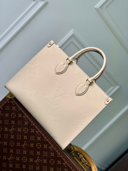 LV M46531 Louis Vuitton OnTheGo MM Bag Monogram Empreinte Beige