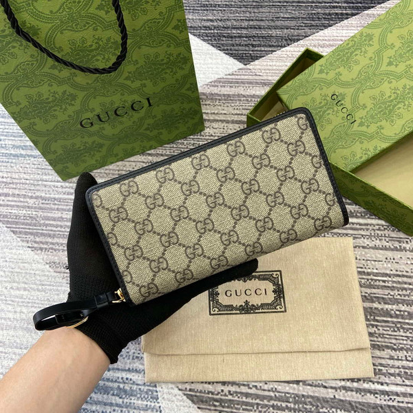 Gucci 821803 GG Emblem Beige and Black mini wallet