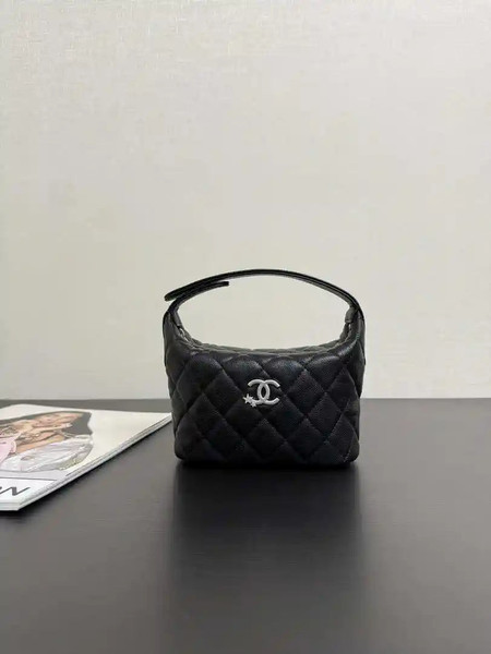Chanel AP4747 Clutch with chain Grained Shiny Calfskin & Gold-Tone Metal Black