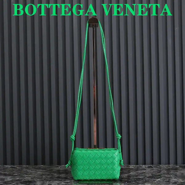 Bottega Veneta BV 680254 Mini Loop Camera Bag Green