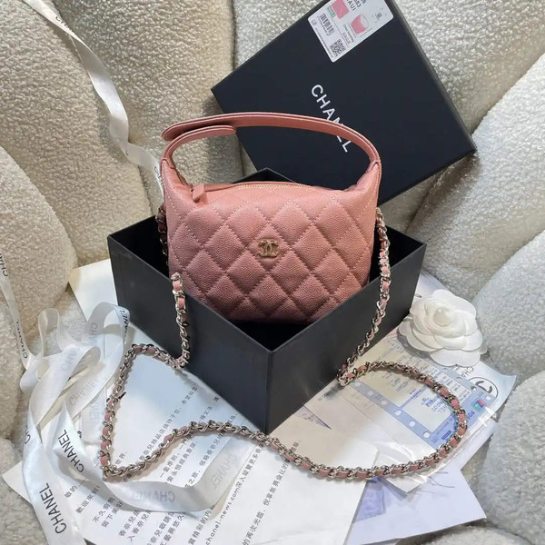 Chanel AS4386 Clutch with chain Grained Shiny Calfskin Pink