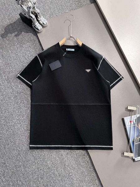 Prada Short-sleeved T-shirt for Men and Women P55390