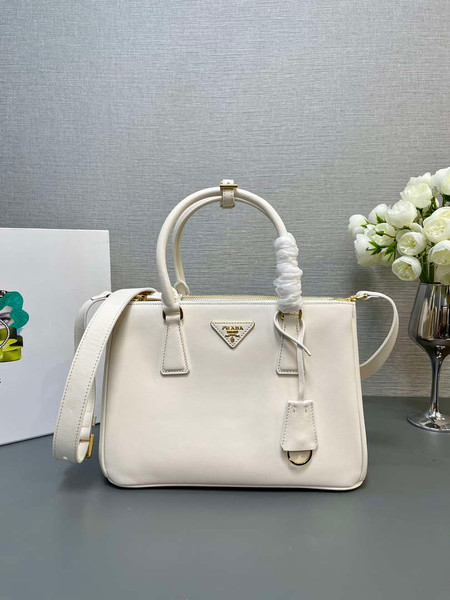 Prada Medium Prada Galleria Saffiano leather bag 1BA863 White
