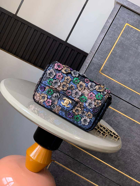 Chanel A69900 25C Mini Flap Handbag High-end handmade embroidery Sequined