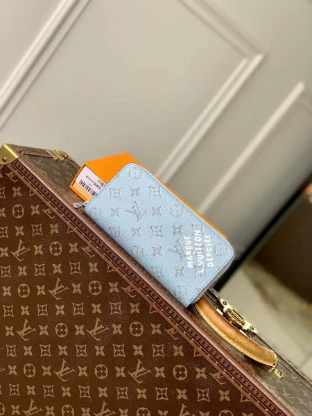 LV M15157 Louis Vuitton Zippy Wallet Light Blue Monogram Eclipse