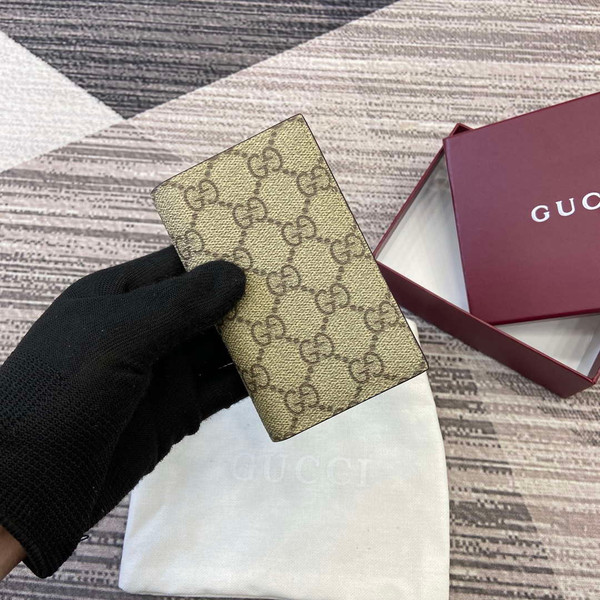 Gucci 821209 GG Emblem bi-fold card case Beige and dark brown