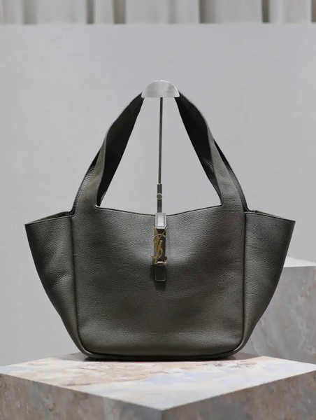 YSL 763435 LE 5 À 7 BEA IN GRAINED LEATHER Dark Green
