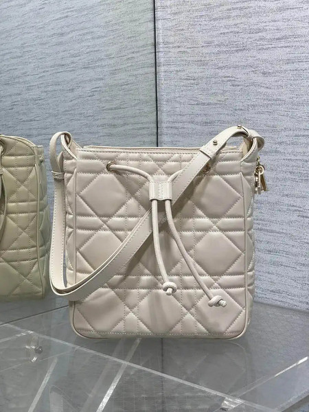 Dior Medium D-Motion Bag M2852 Ivory Macrocannage Lambskin