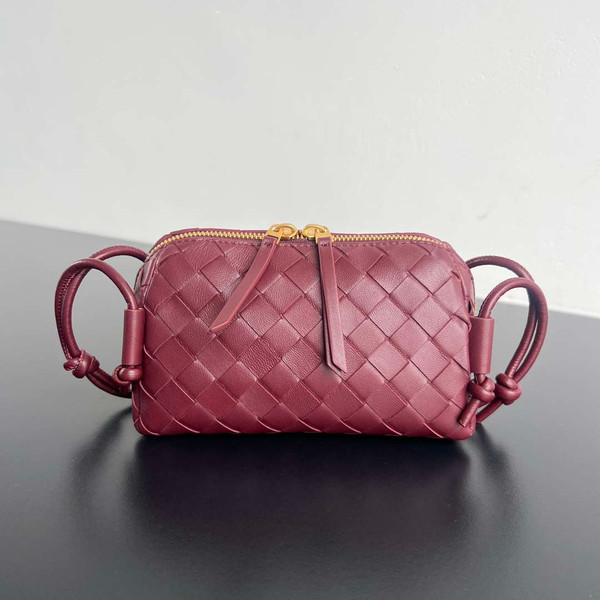 Bottega Veneta BV 794258VCPP18425 Concert Pouch BV92045