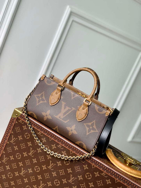 LV M14236 Louis Vuitton OnTheGo East West Chain Bag Monogram