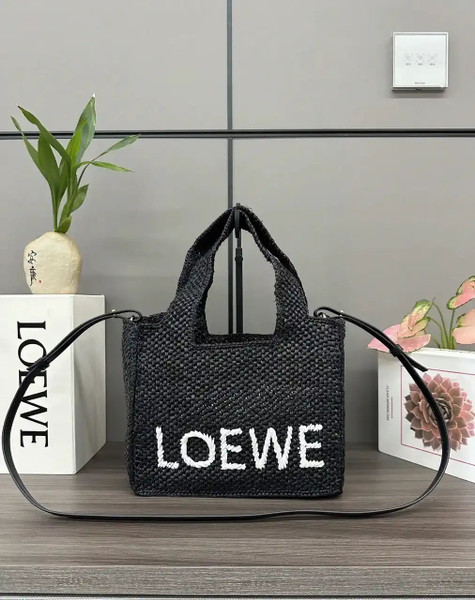 Loewe Small LOEWE Font tote in raffia A685B59X03 Black
