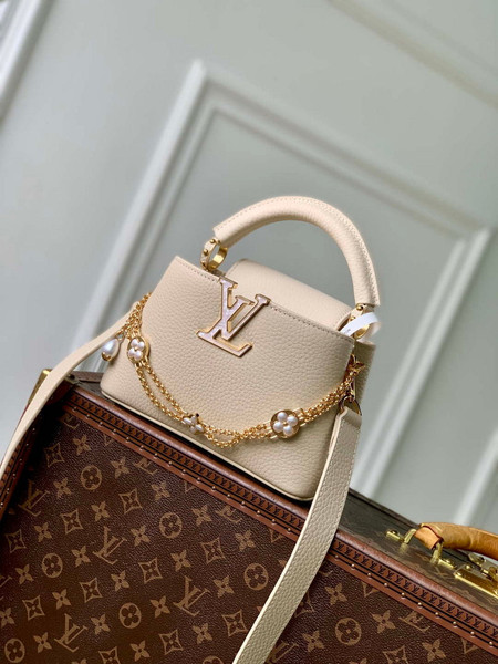 LV M25461 Louis Vuitton Capucines Mini Bag Sable/Quartz Taurillon leather
