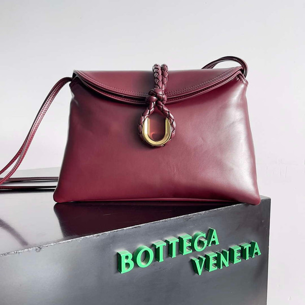 Bottega Veneta BV 806034V4SJ12250 Medium Liberta Bag Wine Red